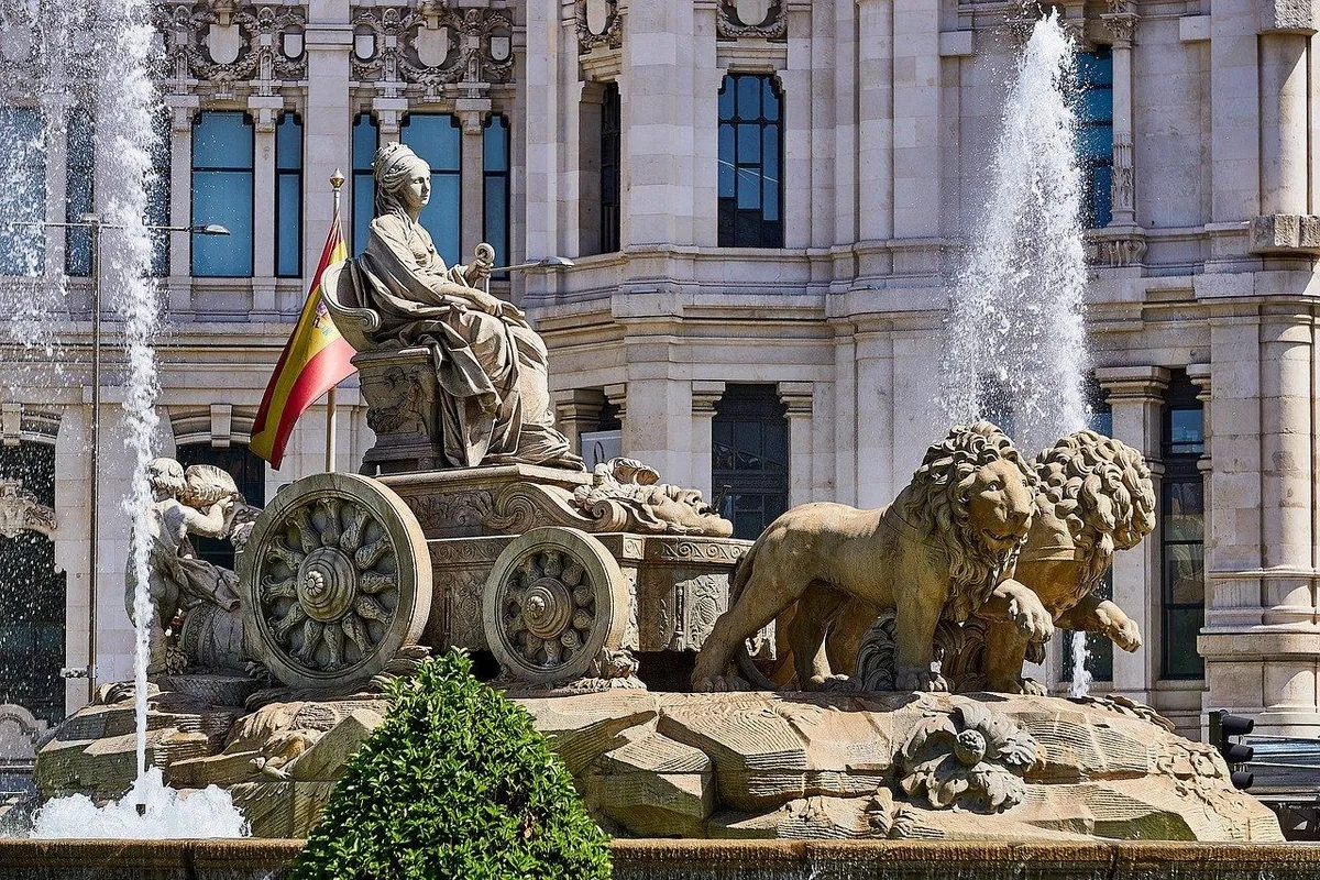 Los leones de Cibeles: una historia de amor y un castigo cruel.